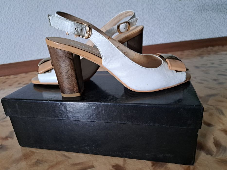 Продам туфли, босоножки