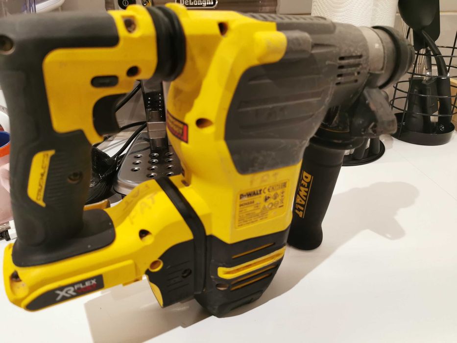 Безчетков перфоратор къртач Девалт perforator Dewalt Dch333 flexvot54V
