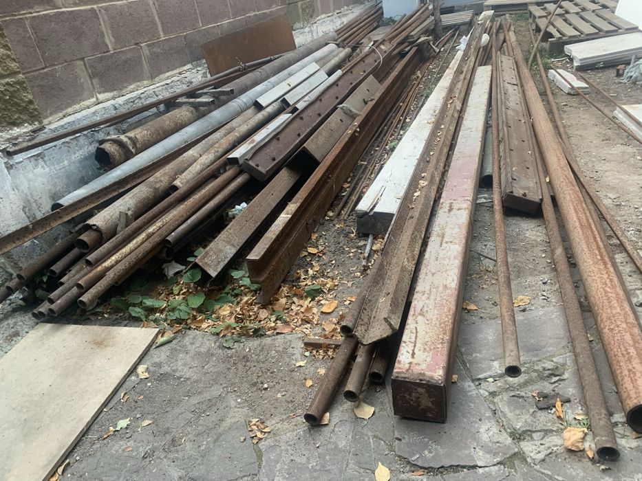 Продам трубы квадратные и круглые