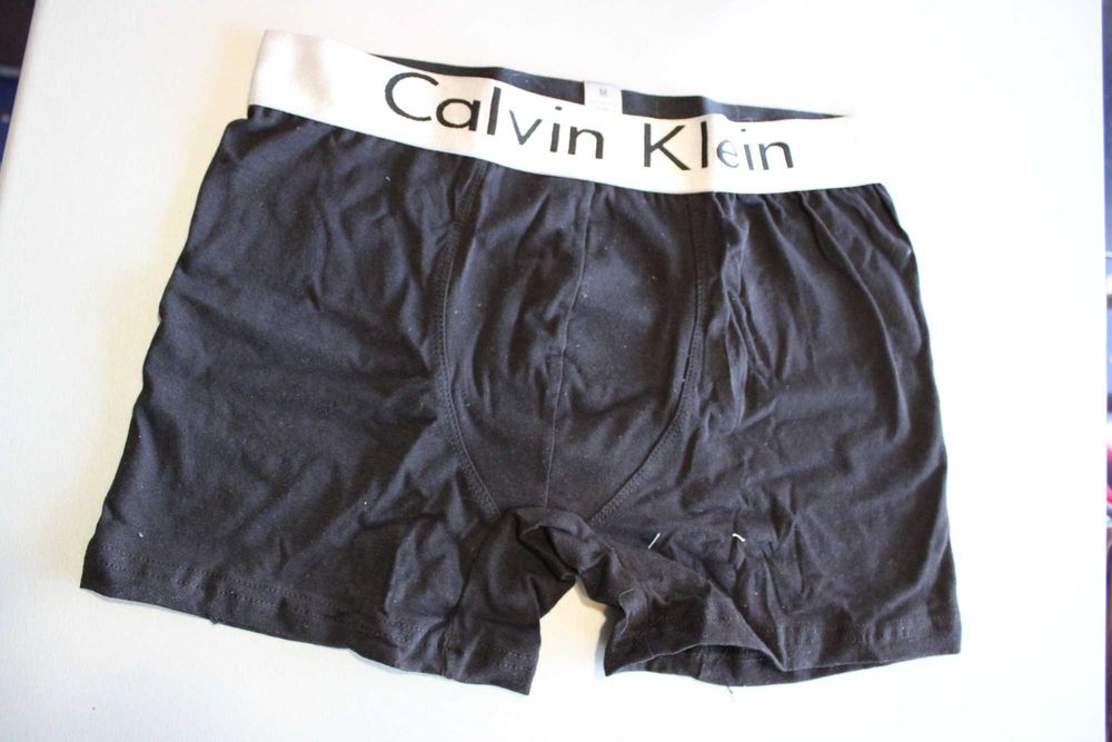 Нови Calvin Klein мъжки гащи – черен базов модел
