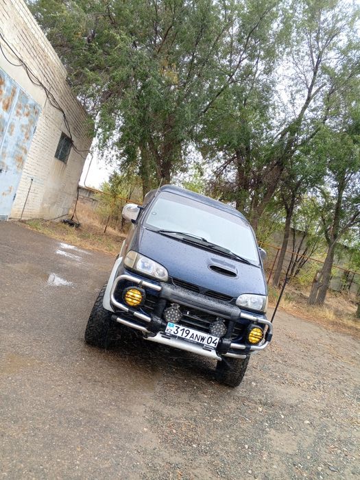 Продам Mitsubishi Delica
