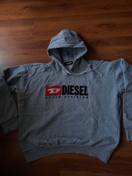 DIESEL мъжки Суитчър M- L размер.