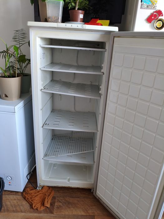 Морозильник бирюса