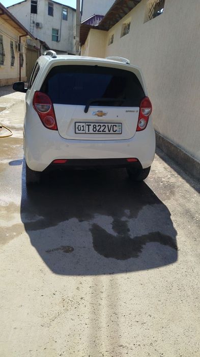 Спарк 2023 автомат в идеальном состоянии в