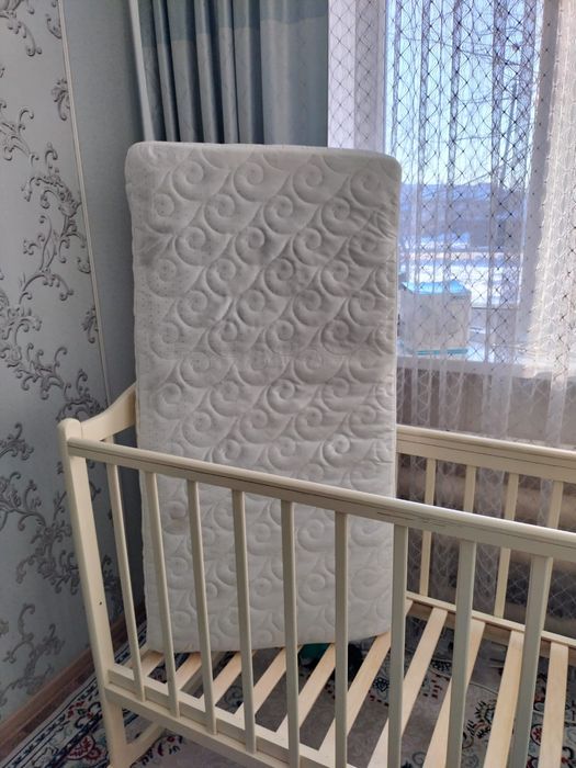 Продам кроватку детскую