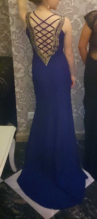 Дълга синя бална рокля
