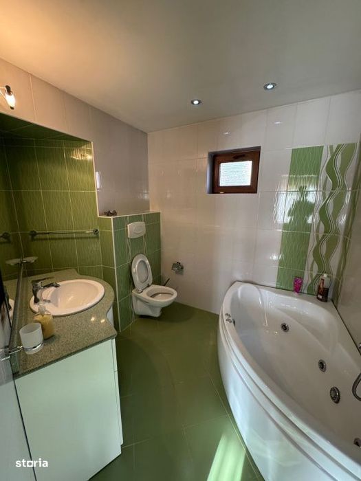 Vila 336 mp utili, garaj 2 masini, teren 380 mp, zona Grivitei