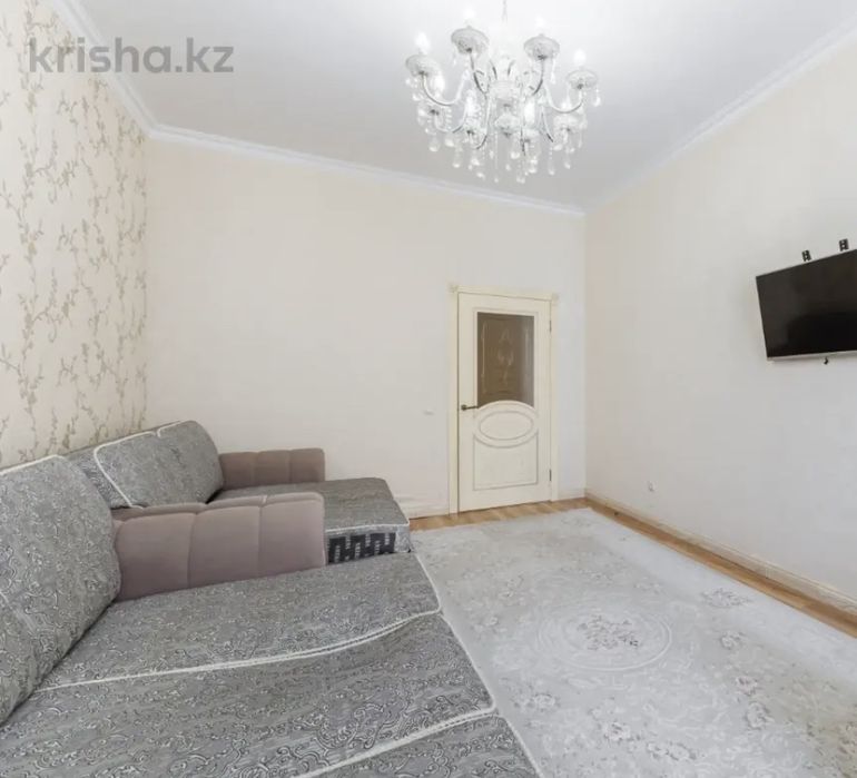 Бесплатно отдам диваны и кресло.