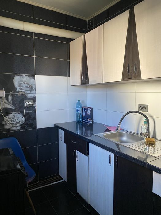 Inchiriez apartament