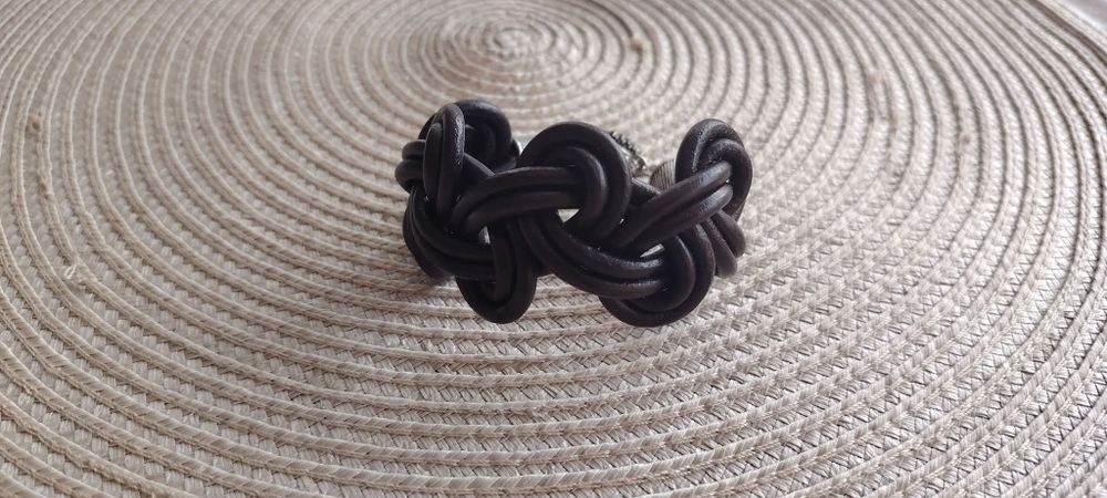 Кожени бижута, ръчна изработка