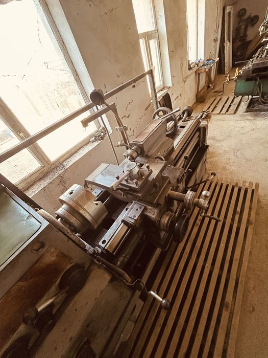 Токарьный станок