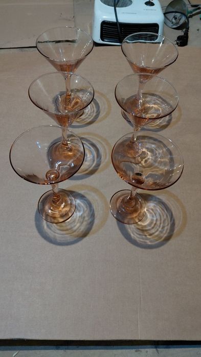 Чаши за шампанско.