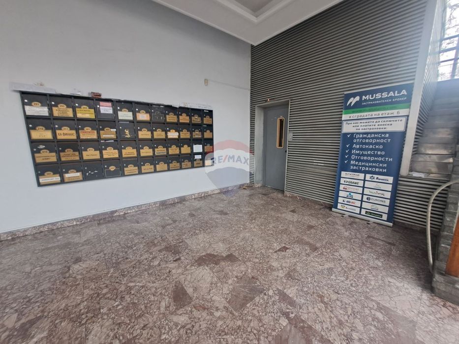 Дава се под наем Склад в Варна, Зимно кино Тракия - 8 кв.м за 91.8 € - Снимка #5