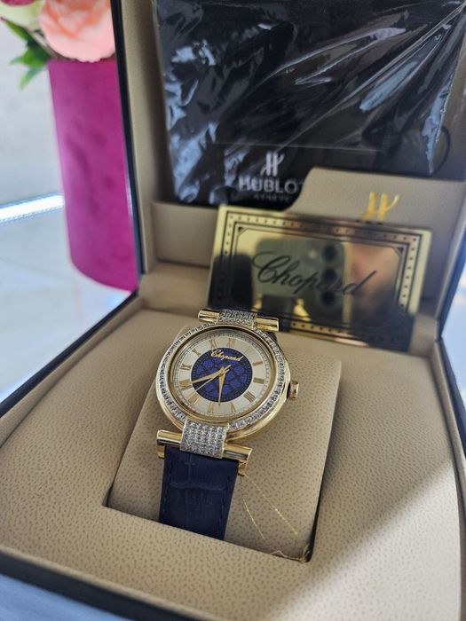 Новиночка, Женские часы Шопард Империал. Золотые 750 пробы.
Золото 750