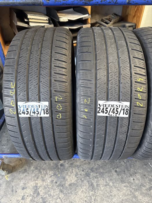 245/45/18 Vredestein M+S