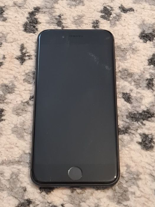 Vand iPhone 8 256 gb Pentru piese