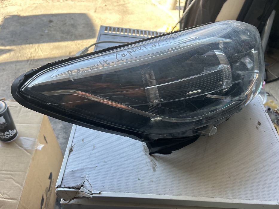 Десен фар за renault captur-15’+