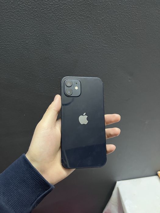 Продам iphone 12