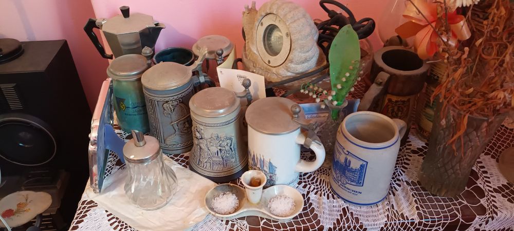 Masina de cusut manuala stare f bună complecta.