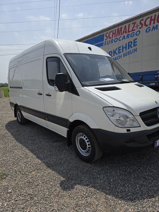 Sprinter 2013 sotiladi