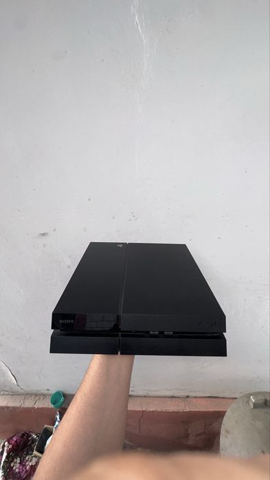 play station 4