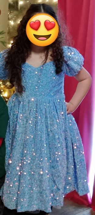 Платье голубое блестящее