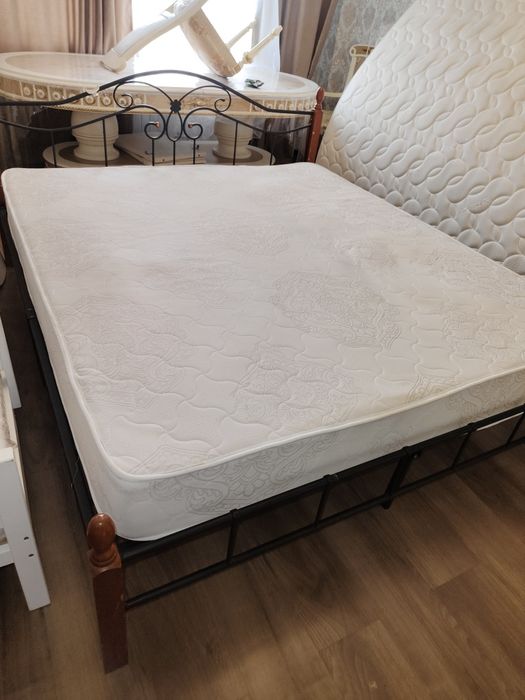 Матрас ортопедический 200х180.200х200