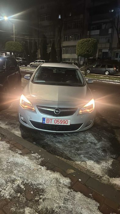 De vanzare opel astra J