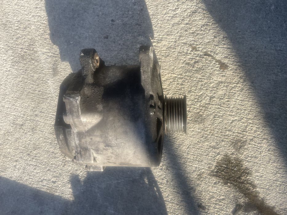 Alternator Audi A8 d3 motor 3.7 benzina diesel touareg phaeton bfl