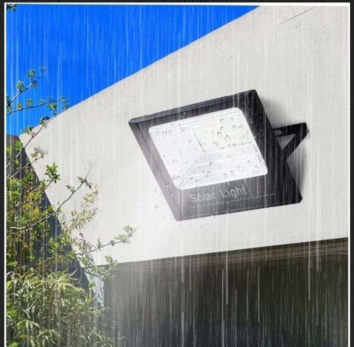 Lampă solară stradală