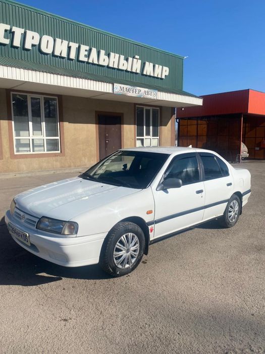 Nissan Primera 1995 года