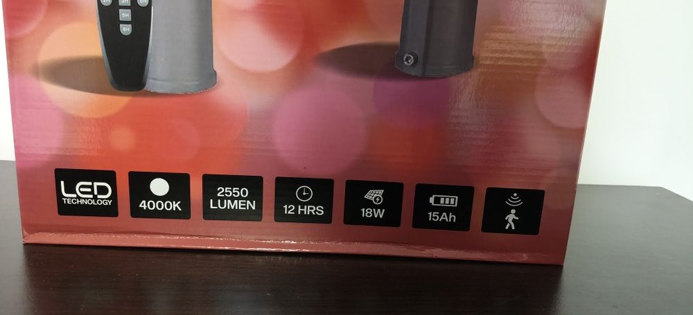 Lampă solară 18W 4000K 2550LM