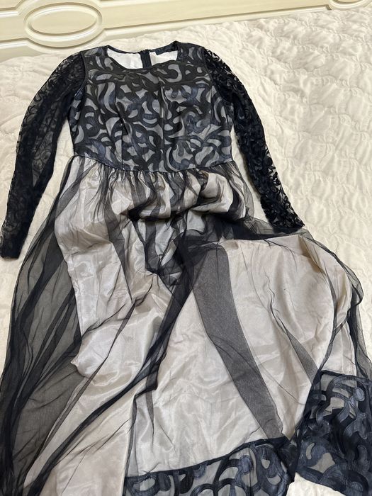 Платье разные  есть