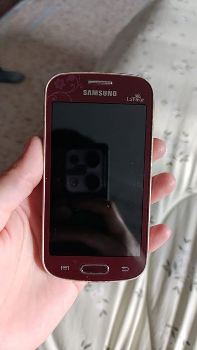 Продам 2 телефона