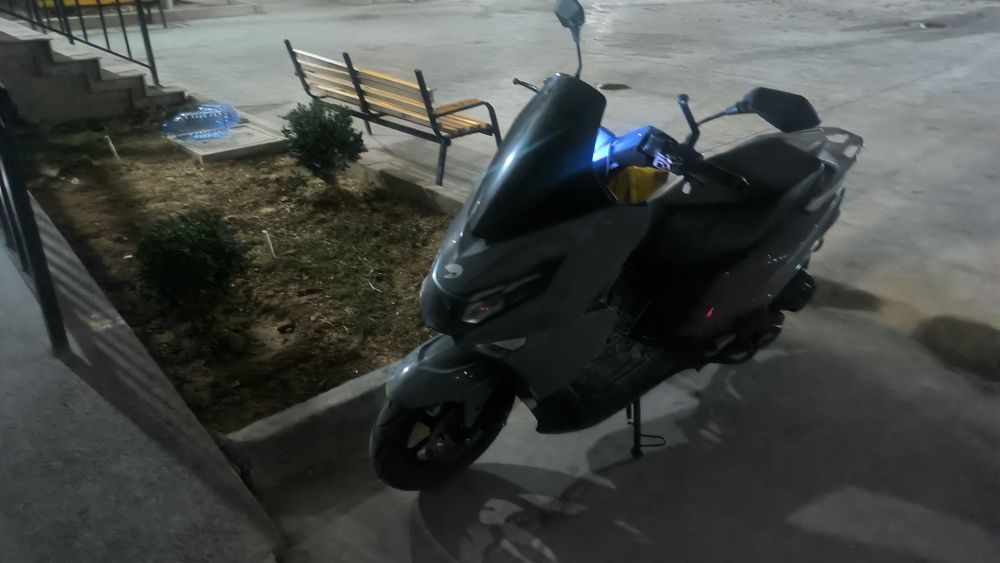 Skuter sotiladi srishna