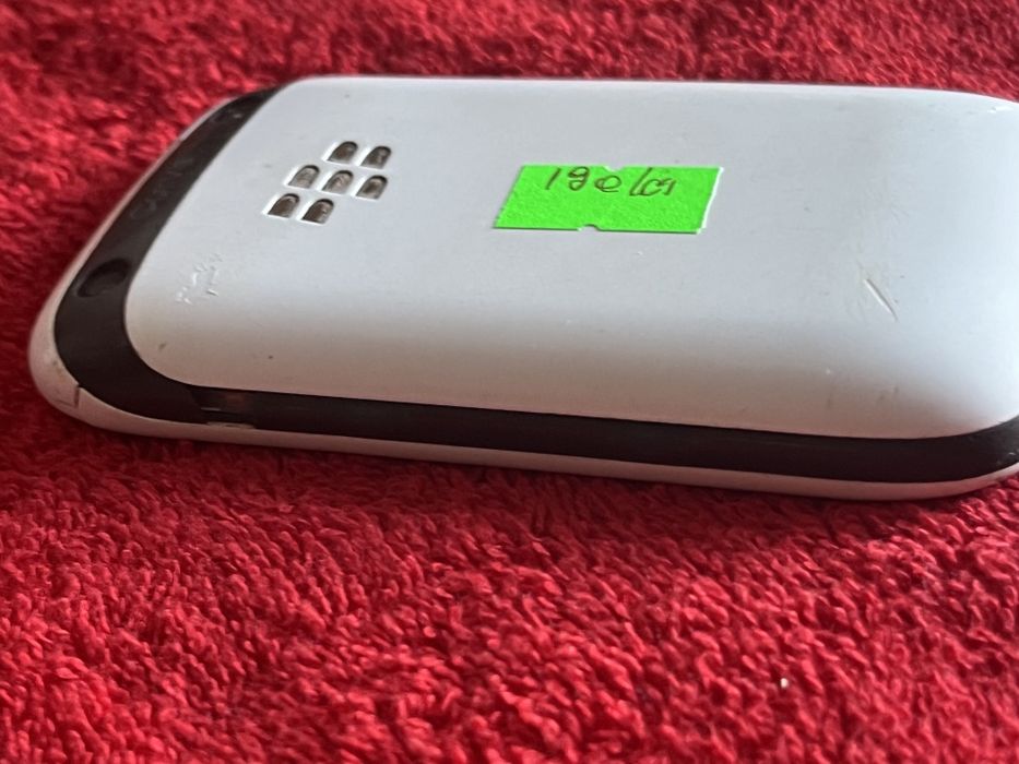Super telefon BlackBerry Alb