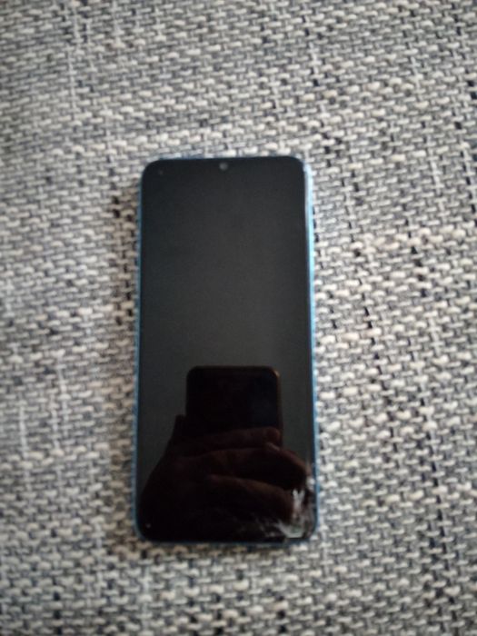 Telefon defect  ZTE7060 5opm