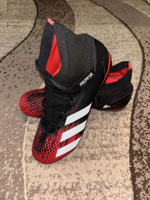 Adidas Predator – почти нови!

Продавам оригинални Adidas Predator, об