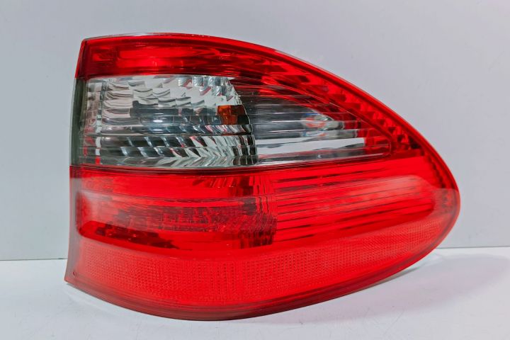 Stop tripla dreapta fara soclu A2118202864 Mercedes-Benz E-Class W211