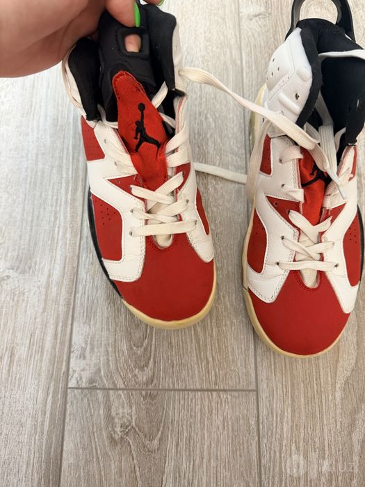 Кроссовки асикс ASICS и NIKE могу отправить BTS почтой