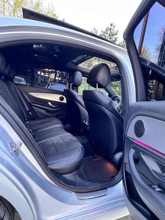 Mercedes E350d AMG