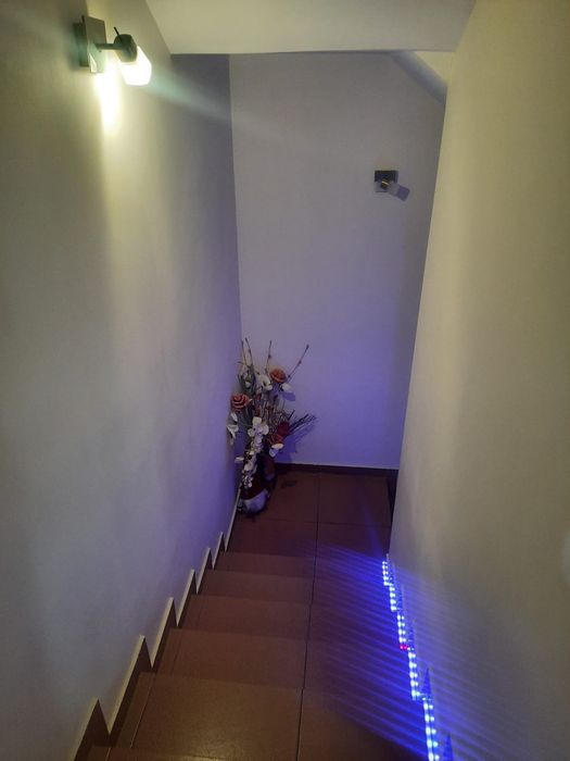 Vand casa in complex de case insiruite miroslava