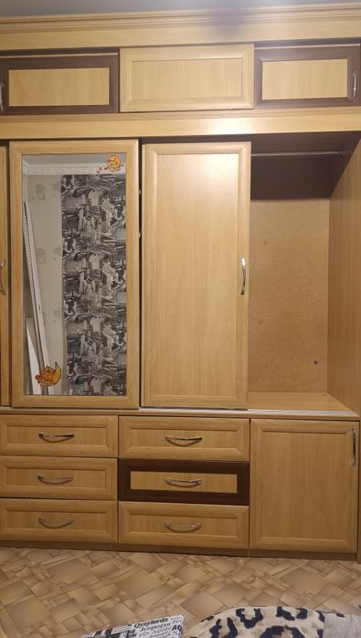 Продам шкаф  (самовывоз)