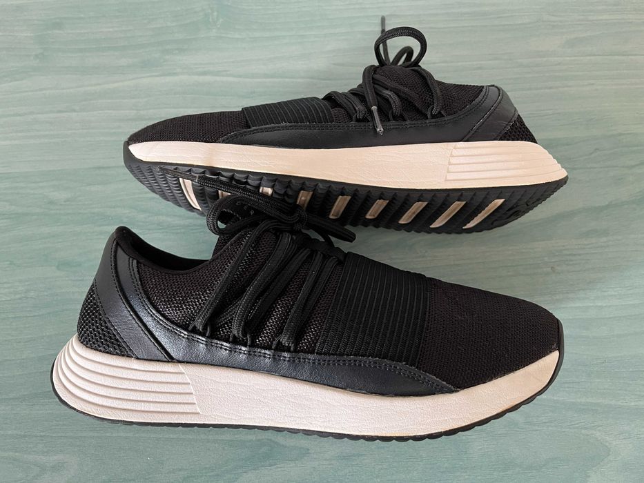 Pantofi sport Under Armour, negri