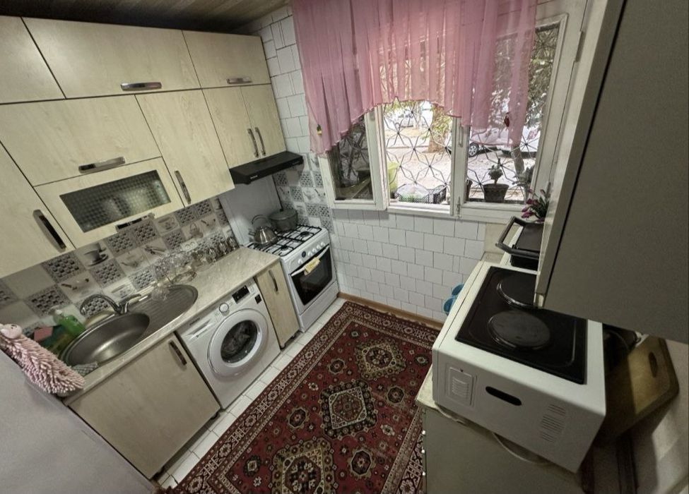 ® [60м²] Чиланзар26‼️ балкон 2х6 и 2х3+2огород+подвал 2/1/5 продается.