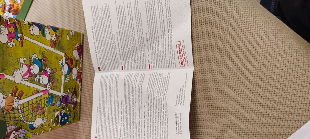 Пъзел с 1000 части Heye "crazy football"