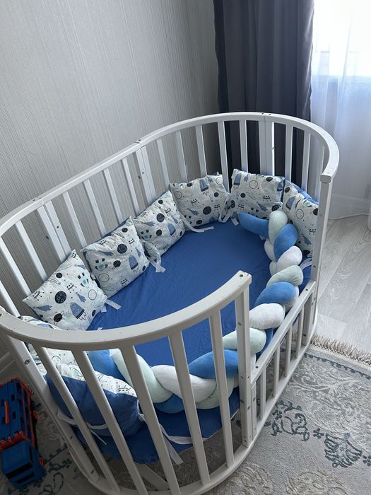 Продам детскую кровать 6 в 1.