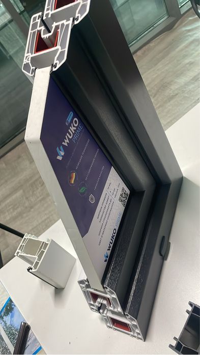 Терезе Есік Витраж