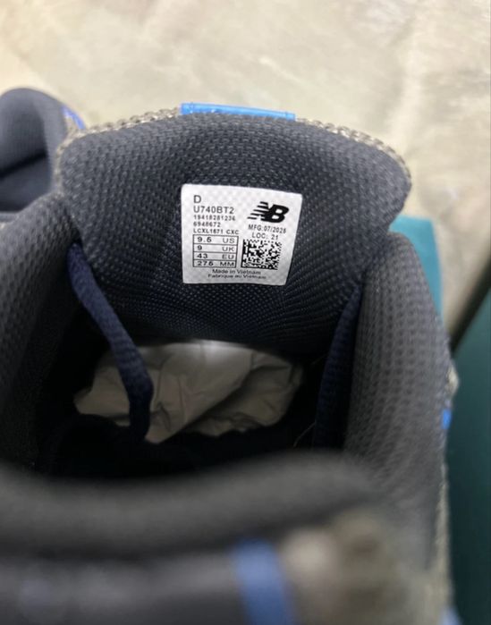 New Balance 740