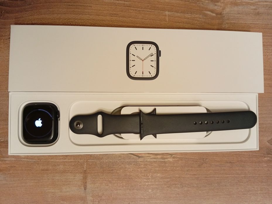 Apple Watch 7 series 45mm